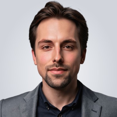 Portrait photo of Tim Damen